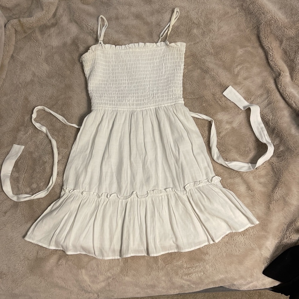 -Altard state sun dress -Some self tan stand -Size M